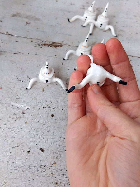 [2021 PRE-ORDER] Pierrot Tinybirdman Ceramic Art Toy