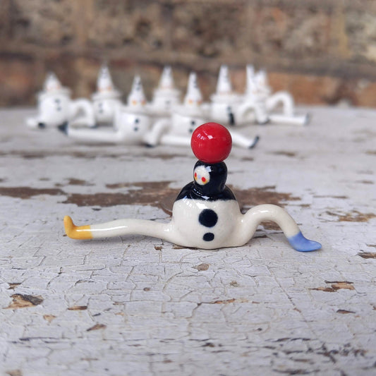 Tinybirdman Ceramic Art Toy [Red Juggler]