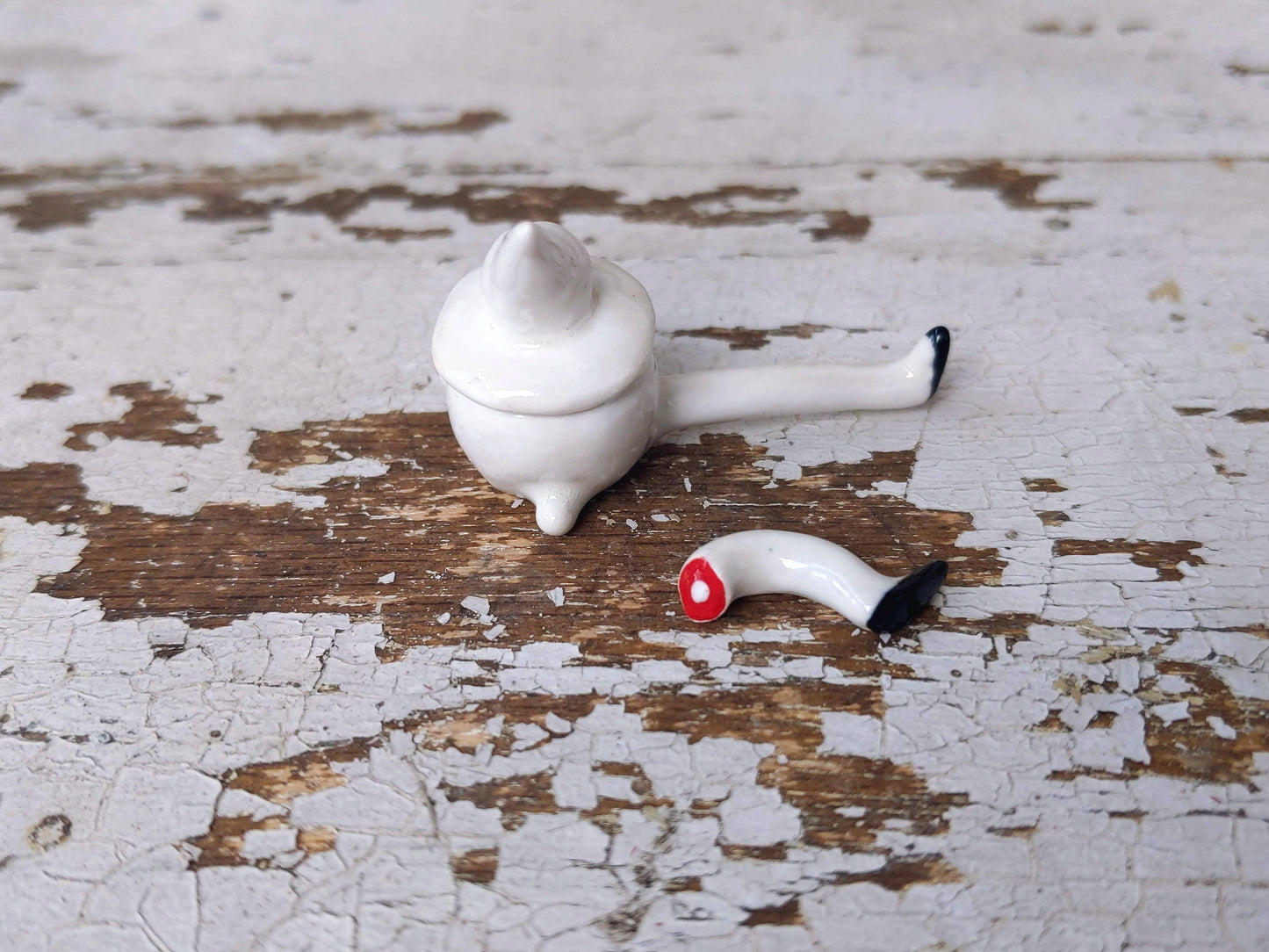 Tinybirdman Ceramic Art Toy [Injured Pierrot]