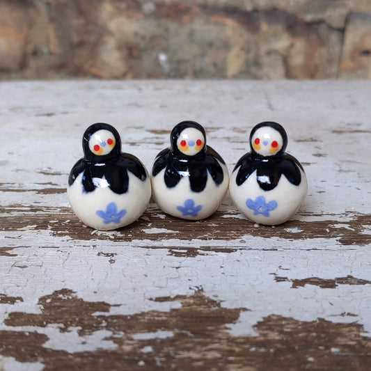 Birbauble Ceramic Art Toy [Black and Blue Flower]