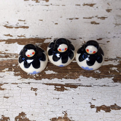 Birbauble Ceramic Art Toy [Black and Blue Flower]