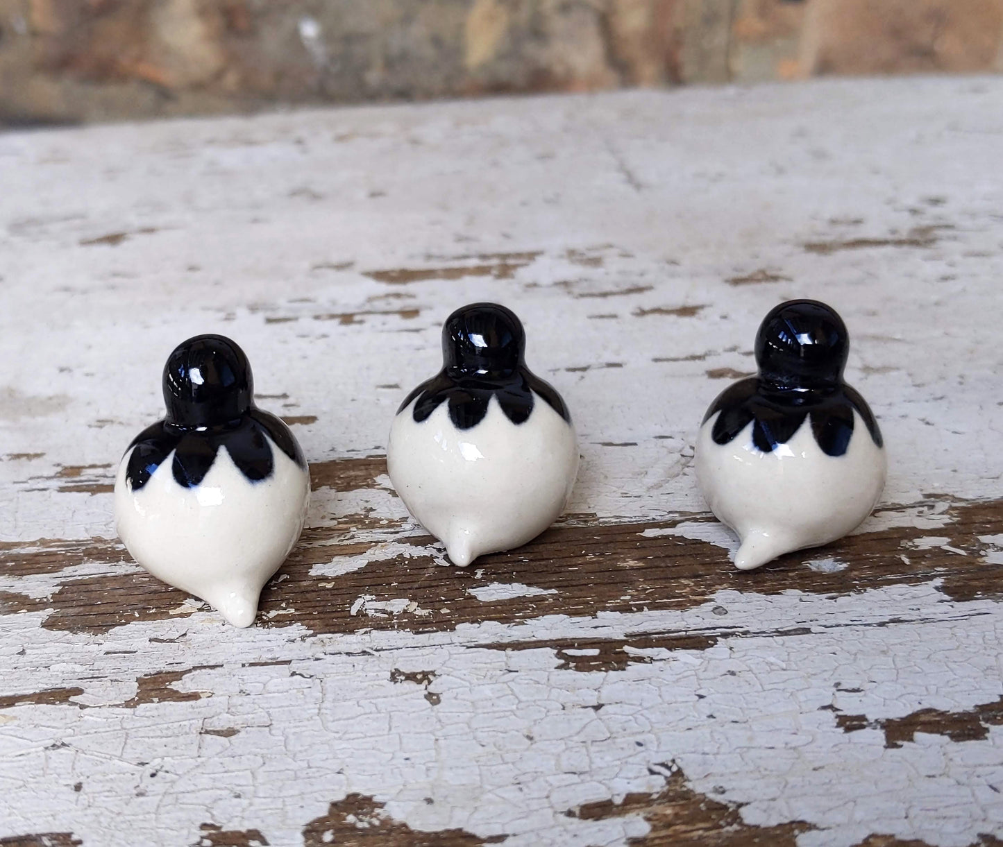 Birbauble Ceramic Art Toy [Black and Blue Flower]