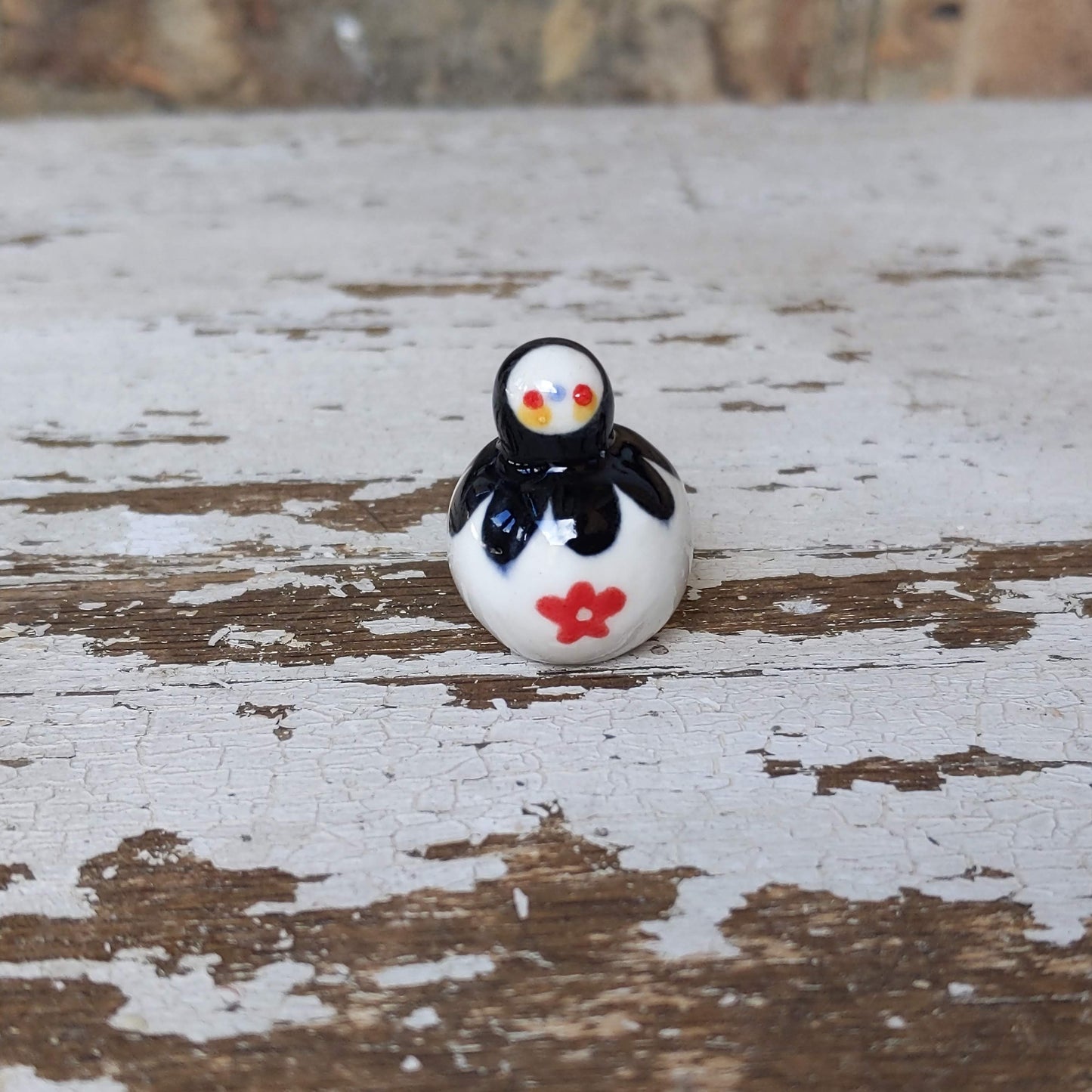 Birbauble Ceramic Art Toy [Black+White+Red Flower]