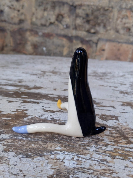 Tinybirdman Ceramic Art Toy [Longestbirdman, V Sitting Pose]