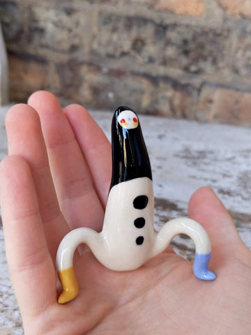 Tinybirdman Ceramic Art Toy [Longestbirdman, Knees Up, No Tail]