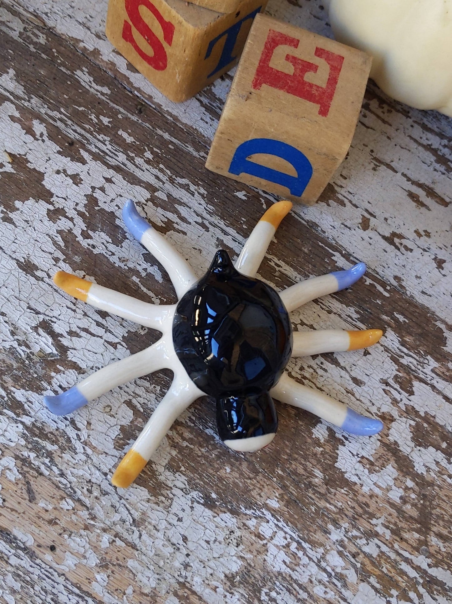 Tinybirdman Ceramic Art Toy [Octobirdman Extra Large]