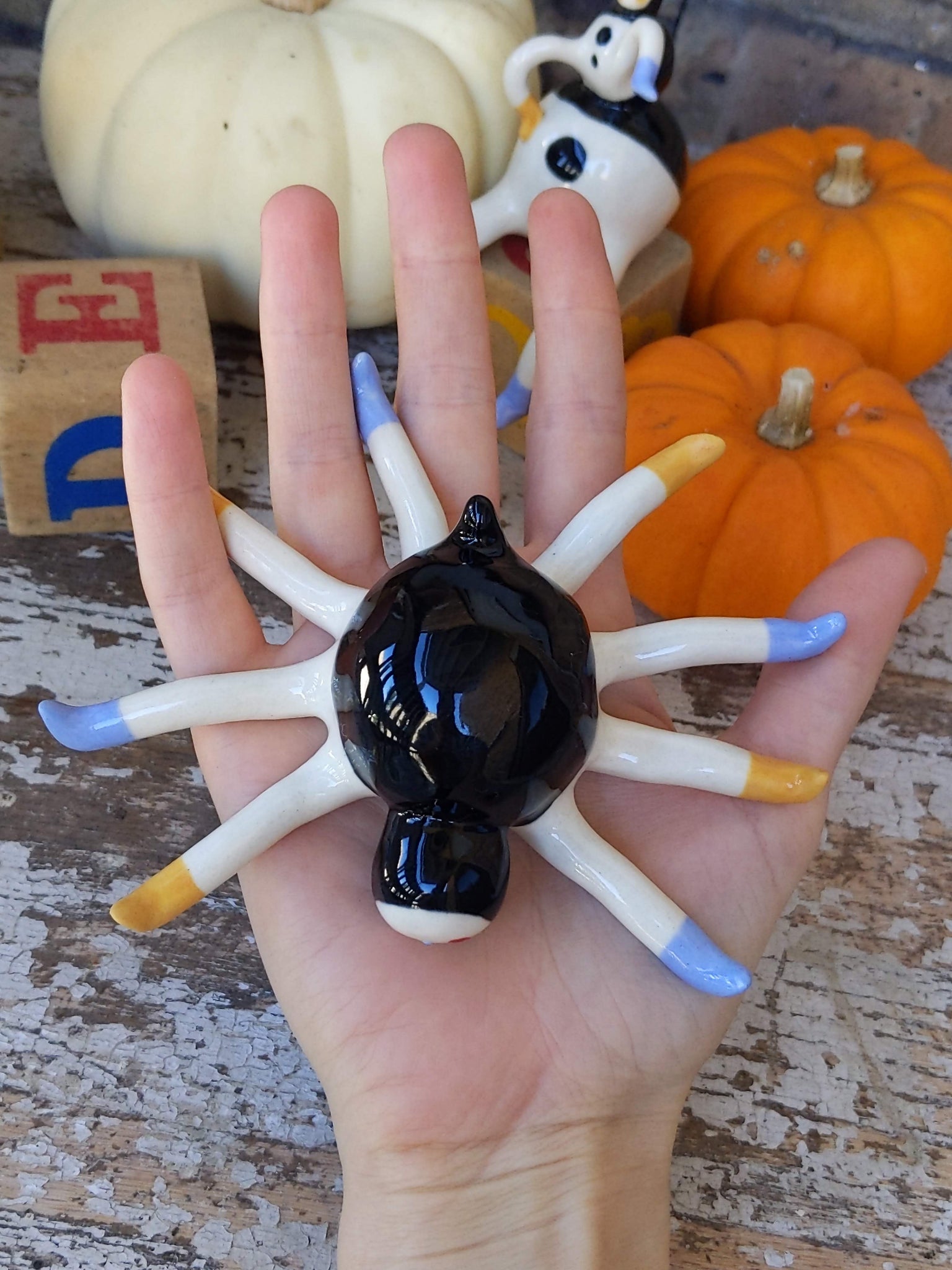 Tinybirdman Ceramic Art Toy [Octobirdman Extra Large]