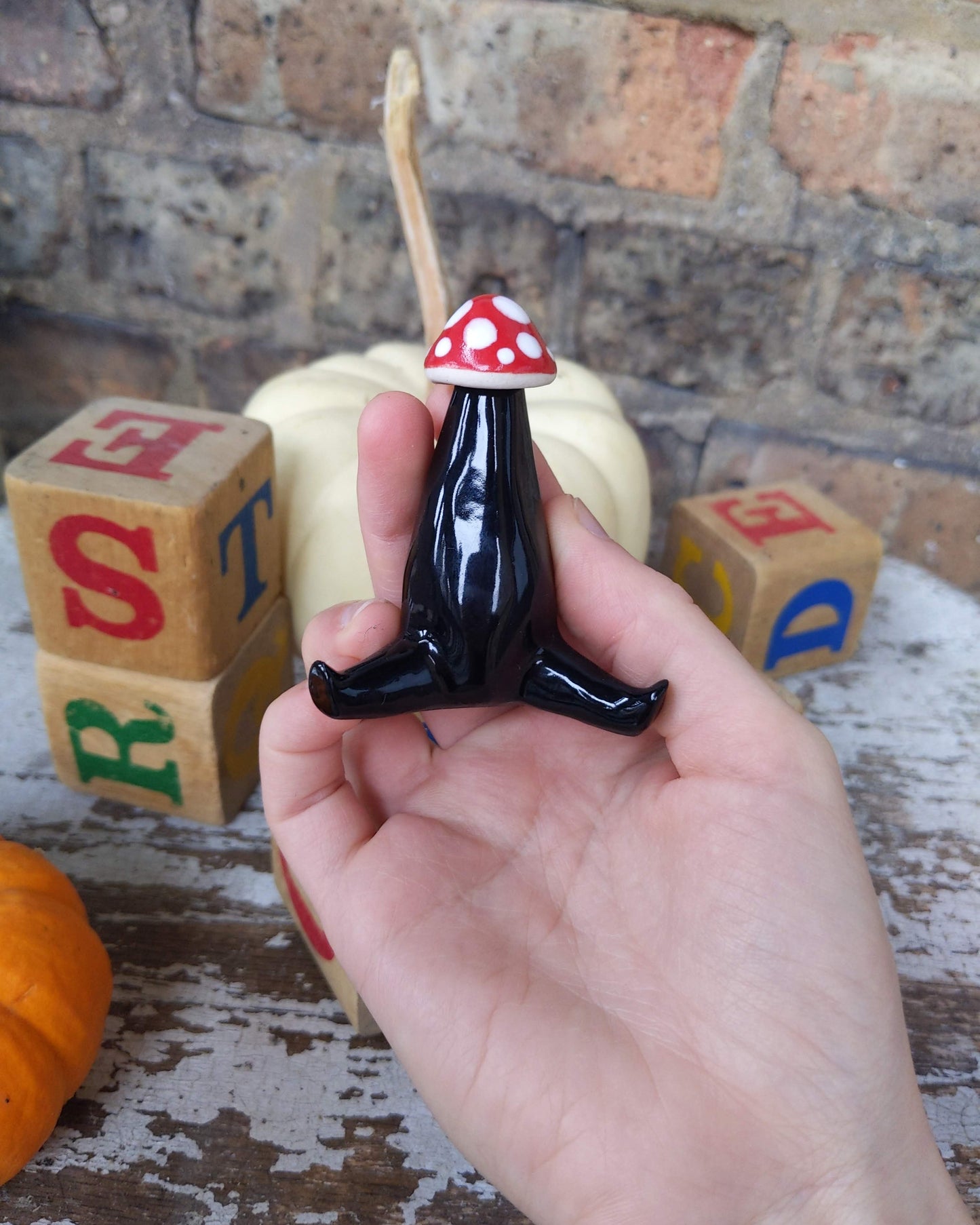 Ceramic Art Toy [Amanita Imp, Short legs]