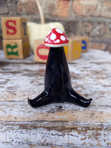 Ceramic Art Toy [Amanita Imp, Short legs]