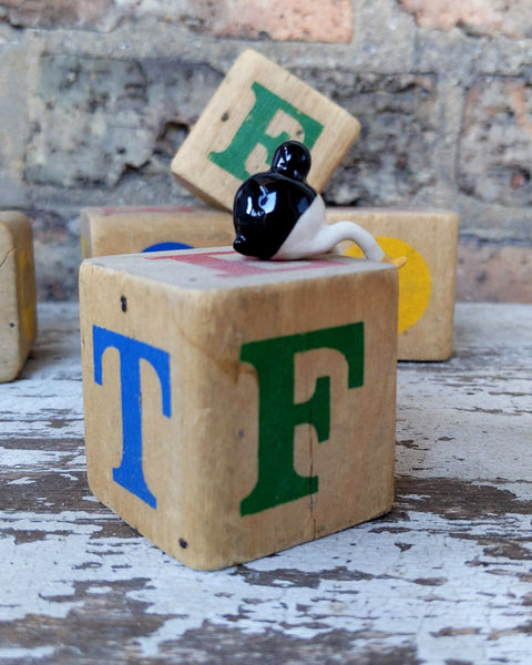 Tinybirdman Ceramic Art Toy [Sitting Pose]