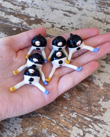 Tinybirdman Ceramic Art Toy [V Sitting Pose, Batch of Six]