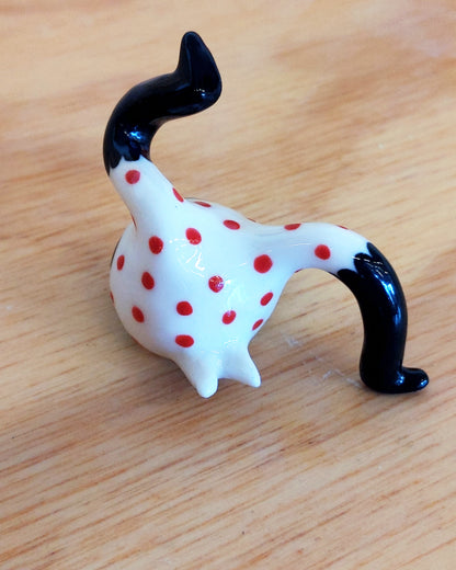 Tinybirdman Ceramic Art Toy [22.009: Black Scallop with Red Polka Dots]