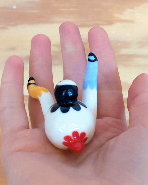 Tinybirdman Ceramic Art Toy [22.018 Falling Petal]