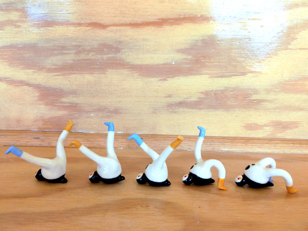 Tinybirdman Ceramic Art Toy [22.028->22.032: Slightly under 1 inch, Lying on back, Batch of 5]