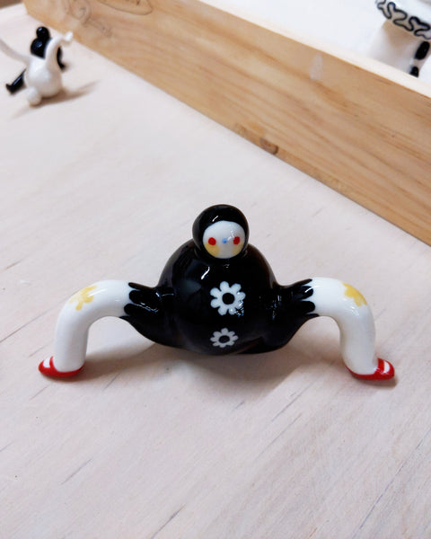 Tinybirdman Ceramic Art Toy [22.085 Lacey Daisy Jumper]