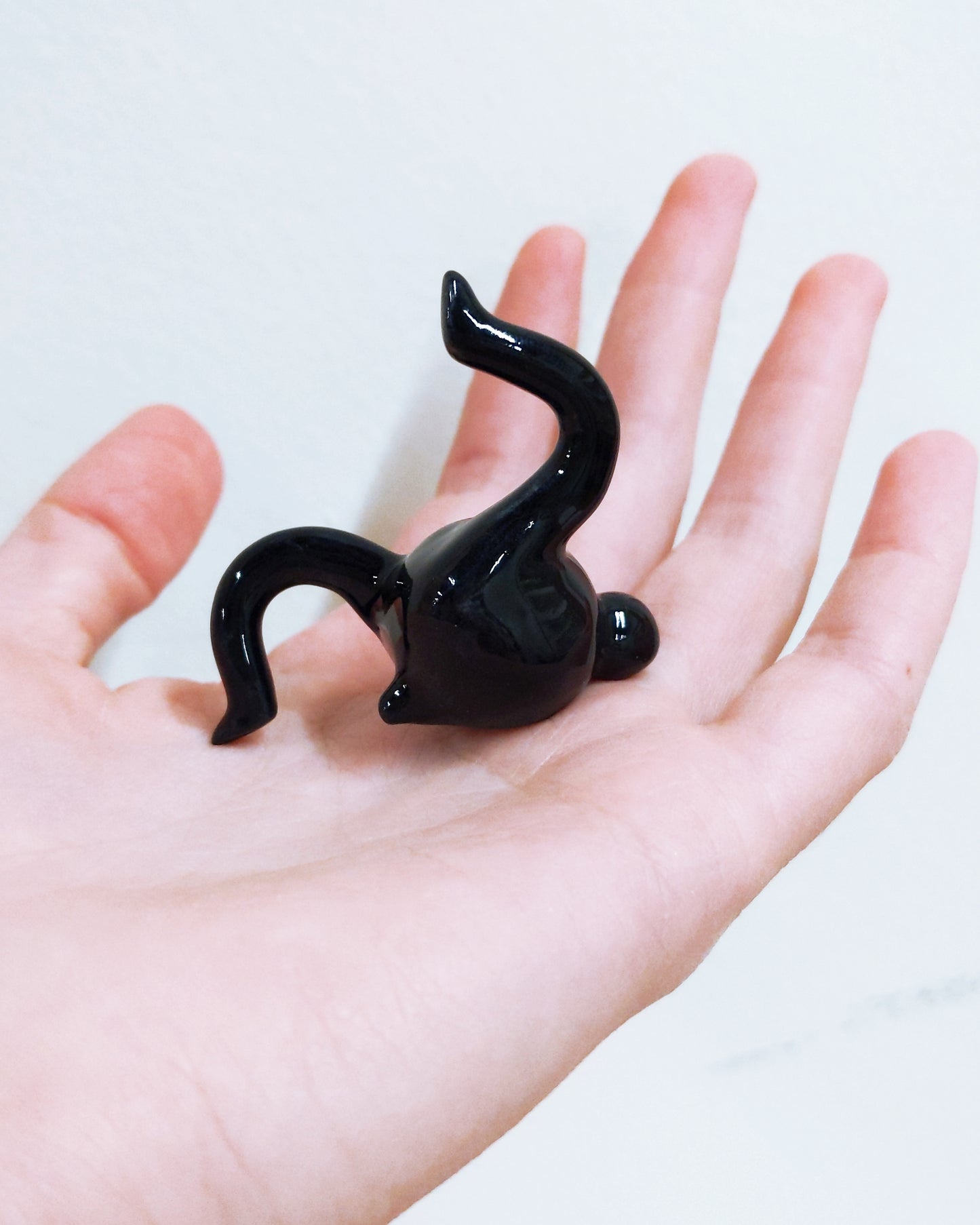 Tinybirdman Ceramic Art Toy [22.100: Glossy Black Mini]