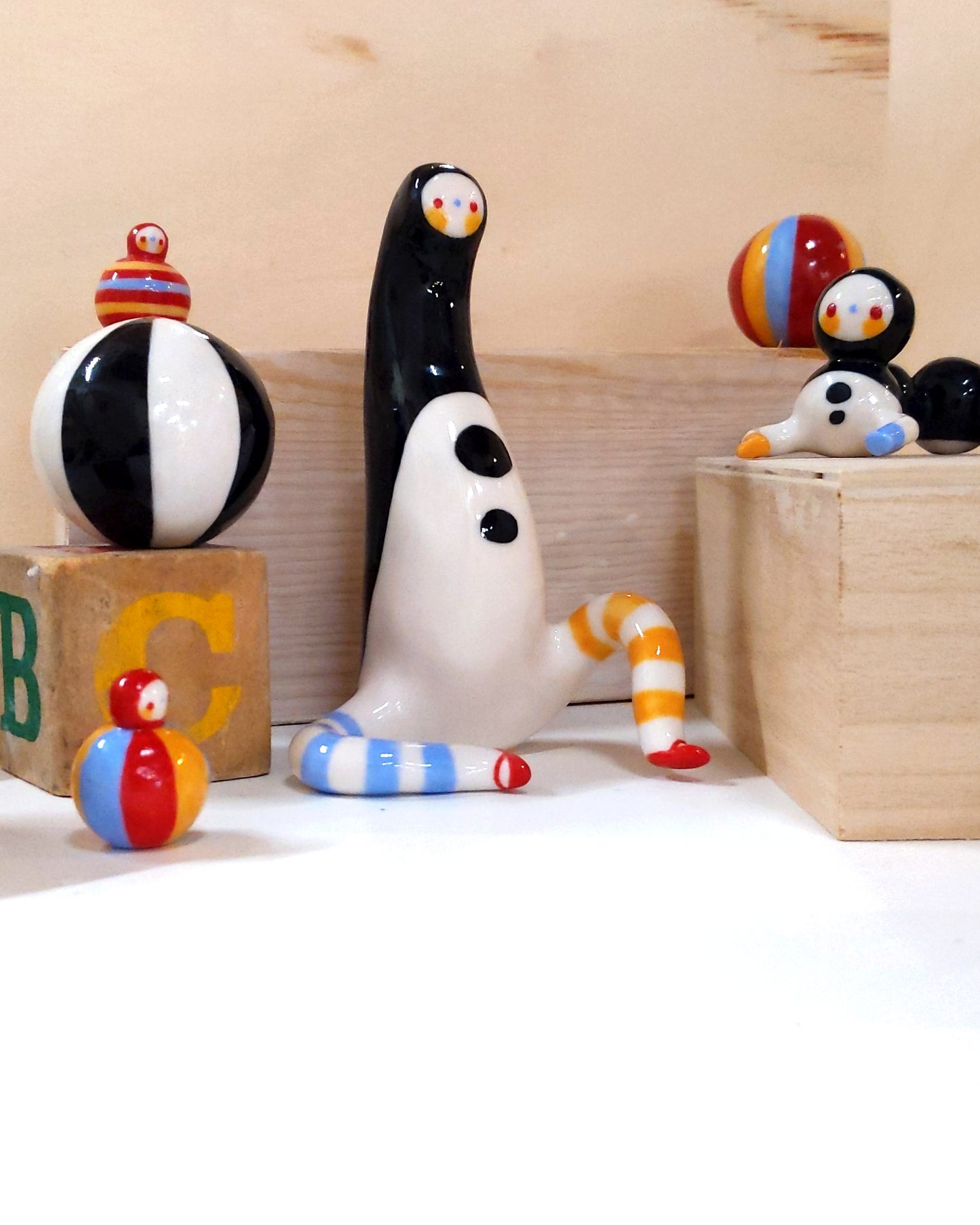 goatPIERROT Ceramic Art Toy [23.001: Largest Longestbirdman with Socks]