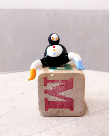 goatPIERROT Ceramic Art Toy [Tinybirdman 23.035: Stoplight Ledge Sitter, 1.25" tall]