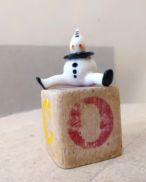 goatPIERROT Ceramic Art Toy [Tinybirdman 23.039: Short-legged Pierrot]