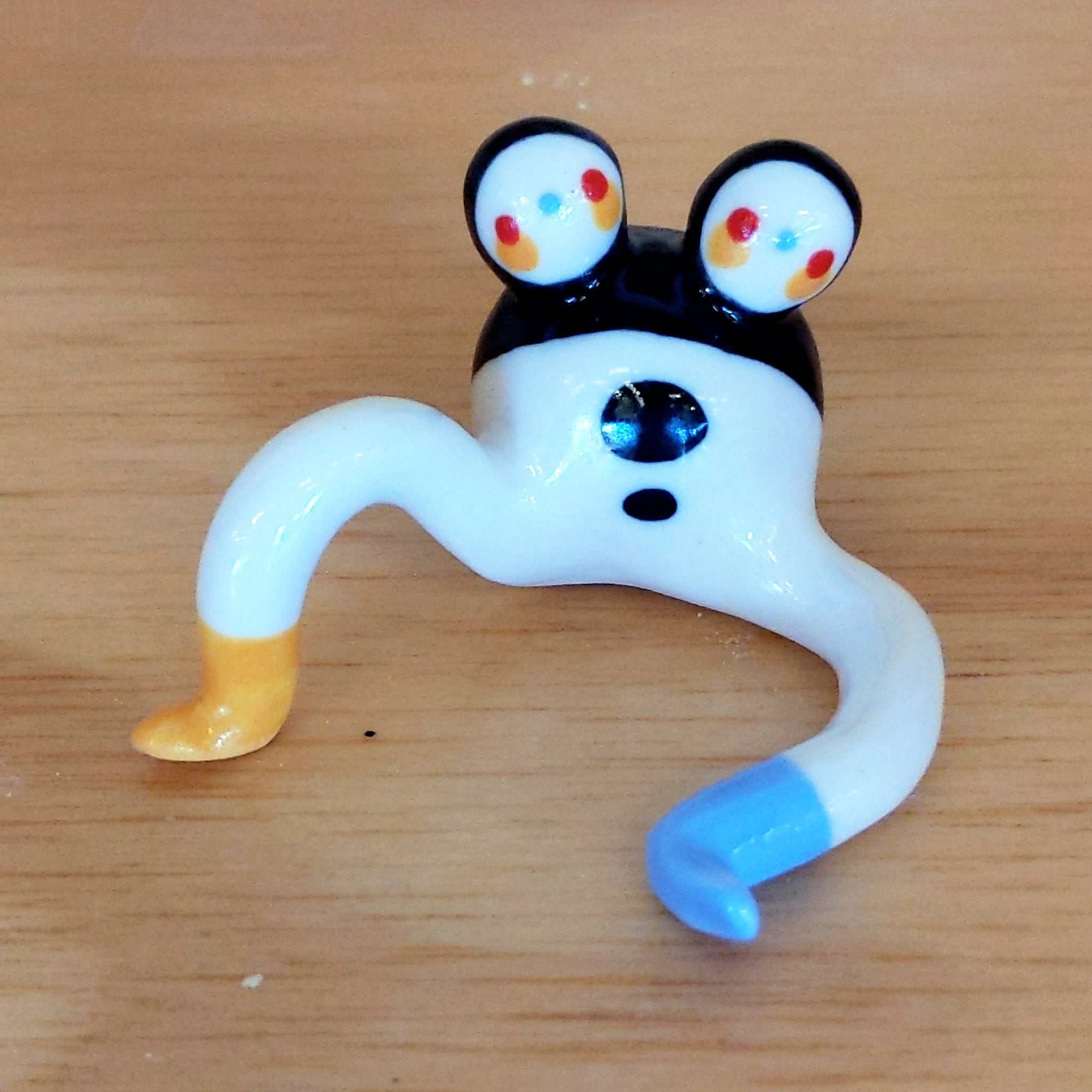 Tinybirdman Ceramic Art Toy [22.008: Two-headed, Left Knee Up]