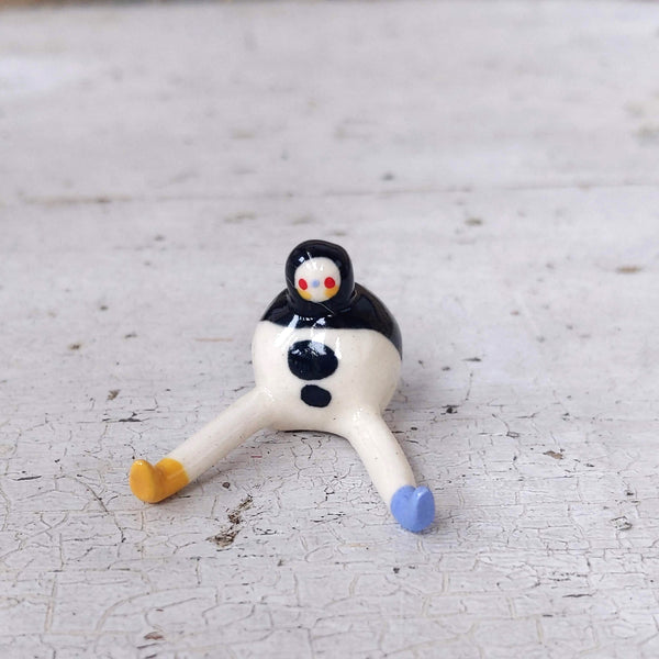 Tinybirdman Ceramic Art Toy [V Sitting Pose]